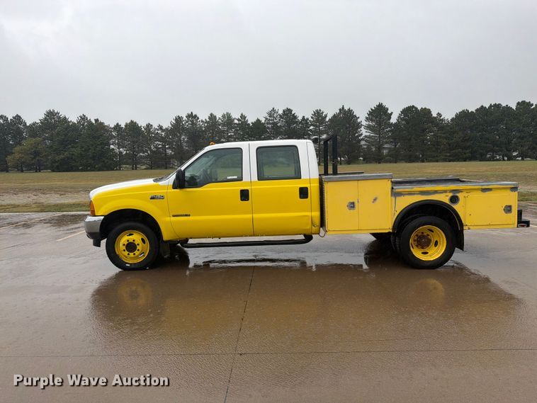 image for item EI7759 1999 Ford F450 Crew Cab flatbed truck