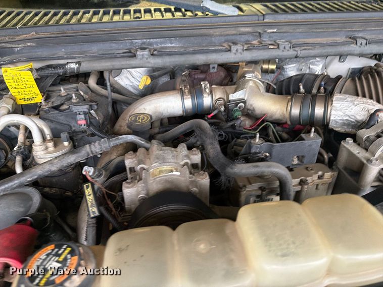 image for item EI7759 1999 Ford F450 Crew Cab flatbed truck
