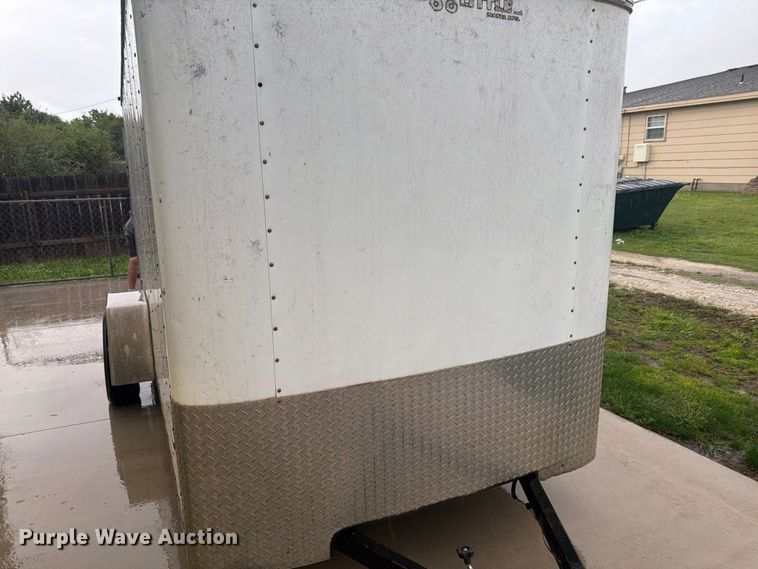 image for item EI7760 2003 Doolittle enclosed cargo trailer