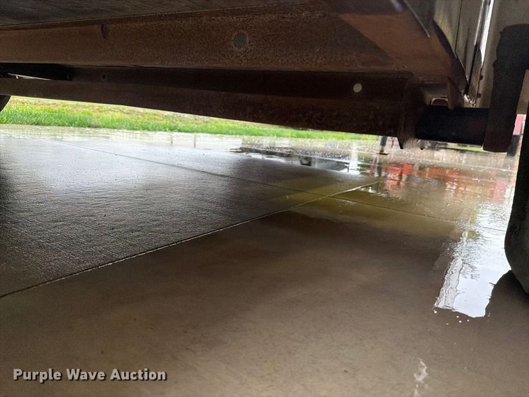 image for item EI7760 2003 Doolittle enclosed cargo trailer