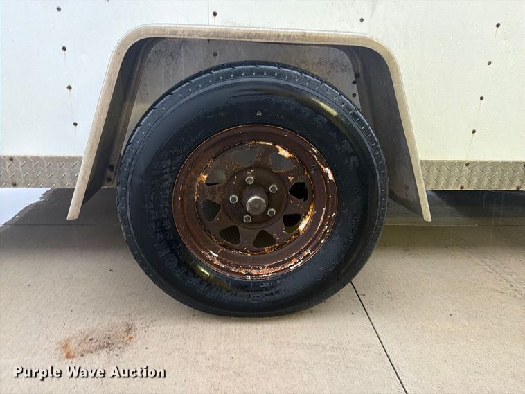 image for item EI7760 2003 Doolittle enclosed cargo trailer