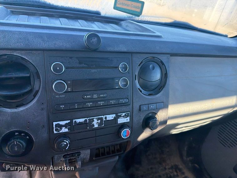 image for item EI7767 2015 Ford F250 Super Duty XL Crew Cab pickup truck