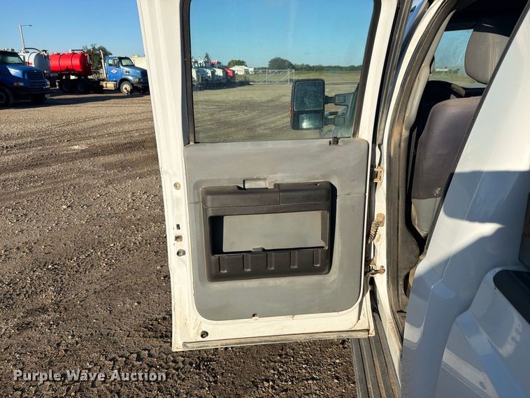 image for item EI7767 2015 Ford F250 Super Duty XL Crew Cab pickup truck