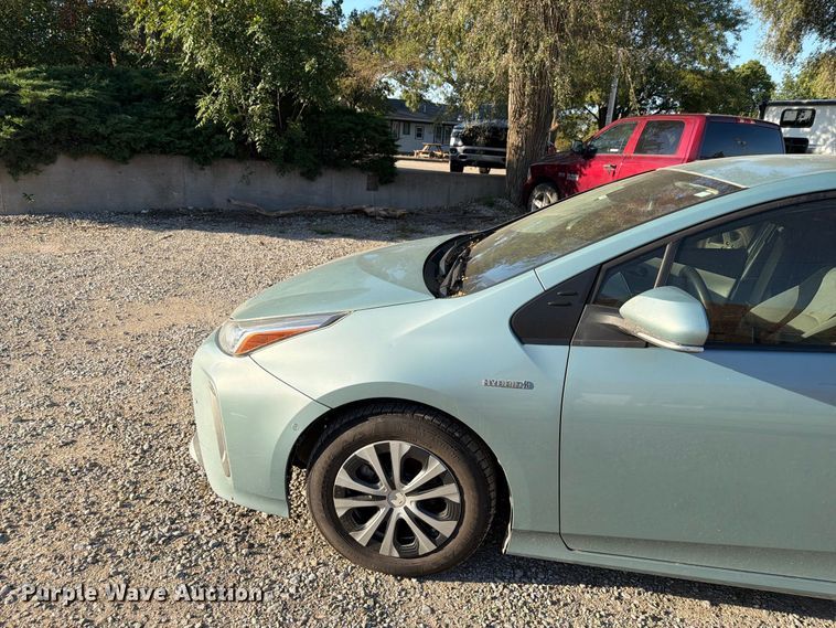 image for item EI7787 2021 Toyota Prius 