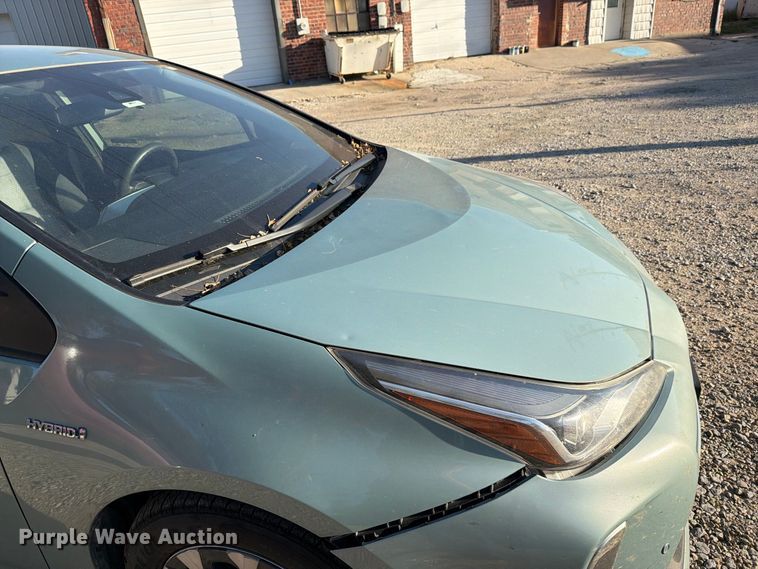 image for item EI7787 2021 Toyota Prius 