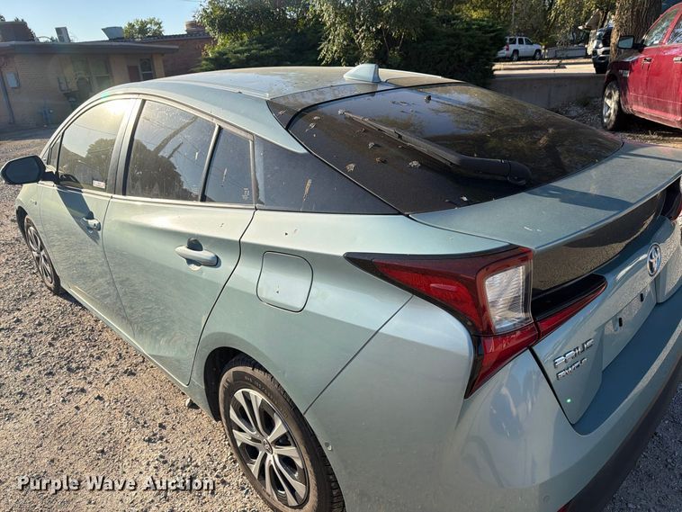 image for item EI7787 2021 Toyota Prius 