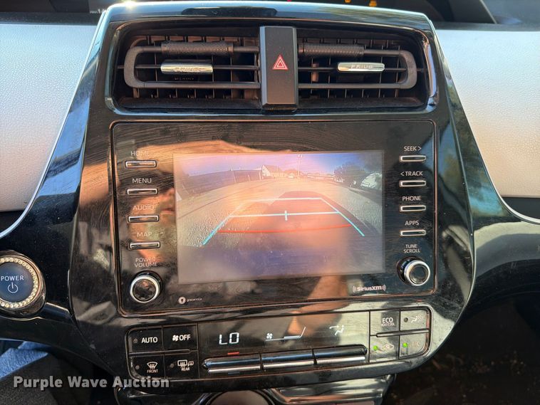 image for item EI7787 2021 Toyota Prius 