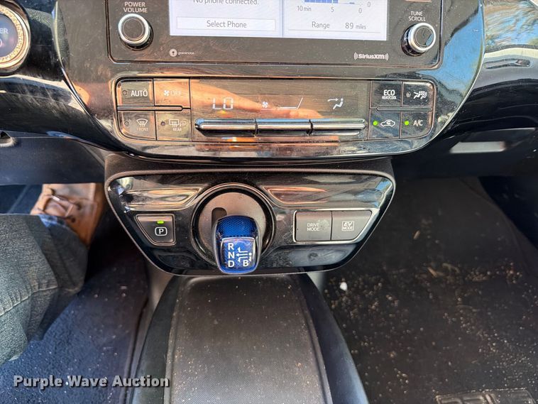 image for item EI7787 2021 Toyota Prius 