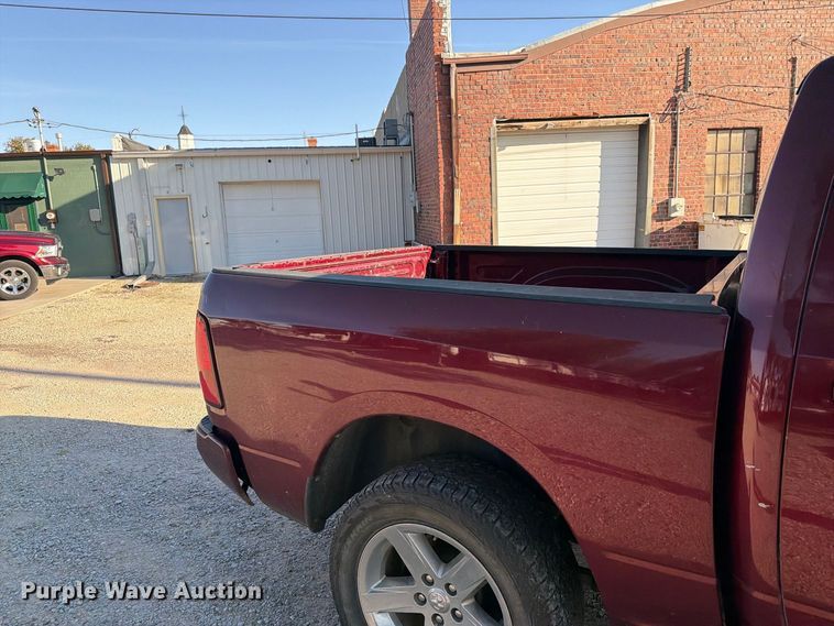 image for item EI7789 2017 RAM 1500 Crew Cab pickup truck