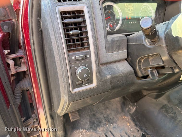 image for item EI7789 2017 RAM 1500 Crew Cab pickup truck
