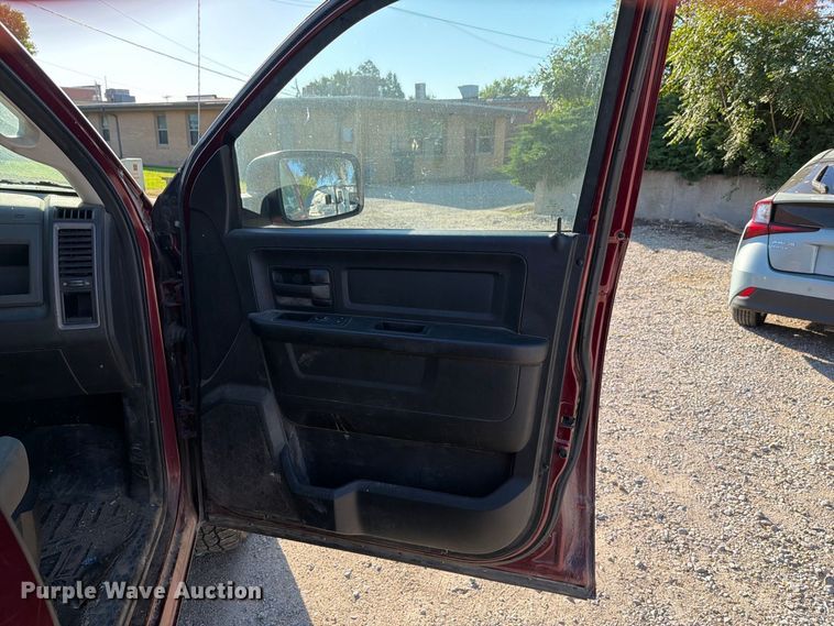 image for item EI7789 2017 RAM 1500 Crew Cab pickup truck