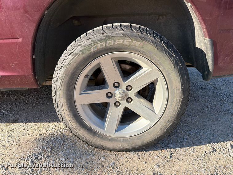 image for item EI7789 2017 RAM 1500 Crew Cab pickup truck