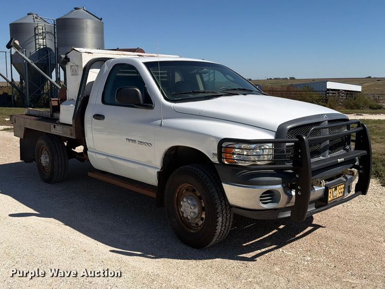 image for item EI7790 2003 Dodge Ram 2500 bale bed pickup truck