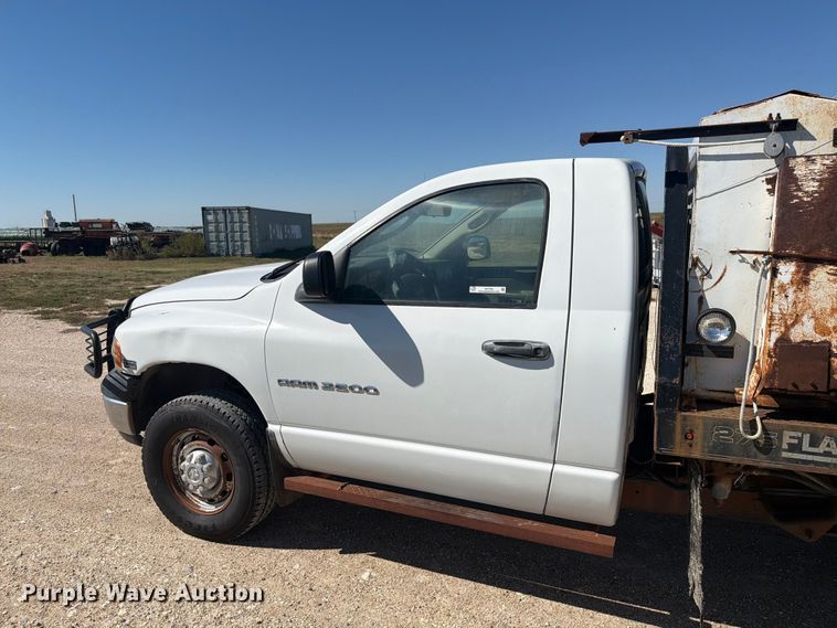 image for item EI7790 2003 Dodge Ram 2500 bale bed pickup truck