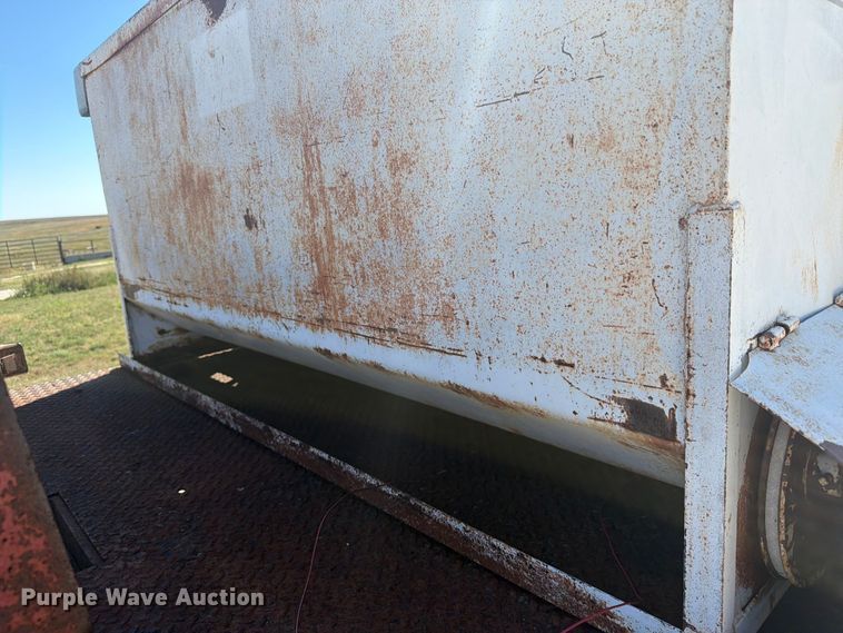 image for item EI7790 2003 Dodge Ram 2500 bale bed pickup truck