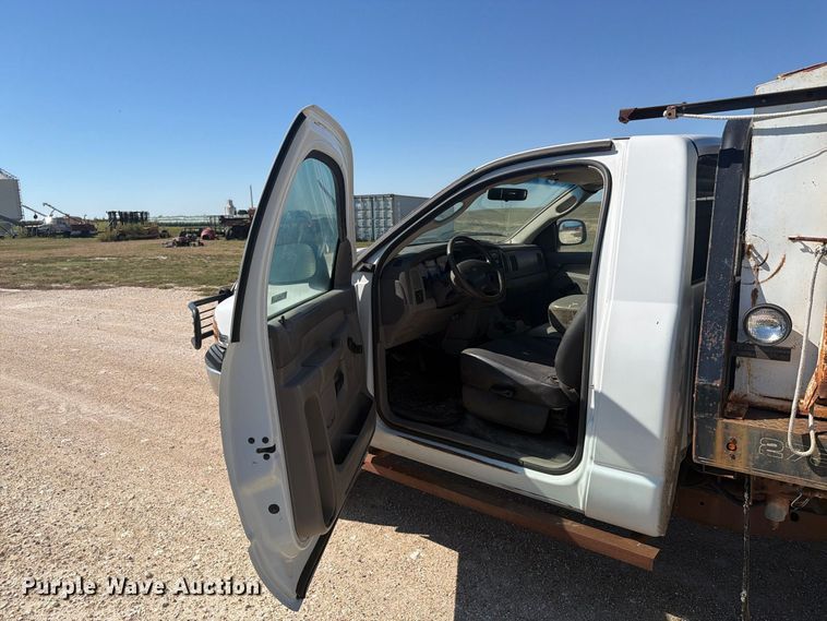 image for item EI7790 2003 Dodge Ram 2500 bale bed pickup truck