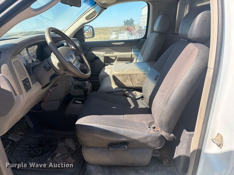 image for item EI7790 2003 Dodge Ram 2500 bale bed pickup truck