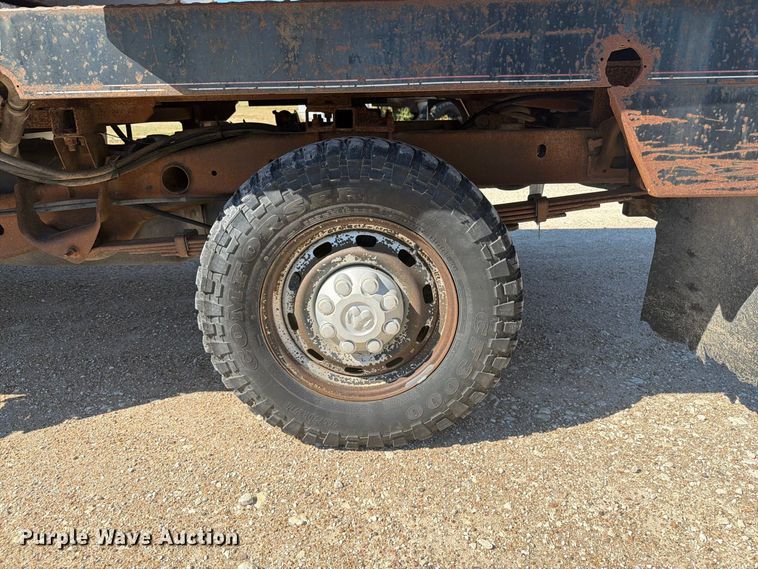 image for item EI7790 2003 Dodge Ram 2500 bale bed pickup truck