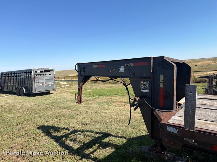 image for item EI7792 1992 W-W Trailers equipment trailer