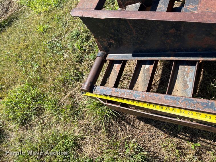 image for item EI7792 1992 W-W Trailers equipment trailer