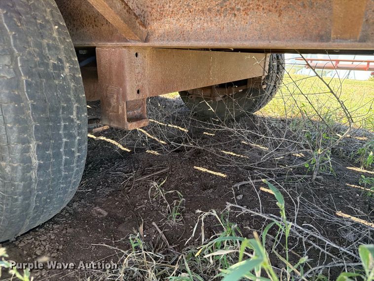 image for item EI7792 1992 W-W Trailers equipment trailer