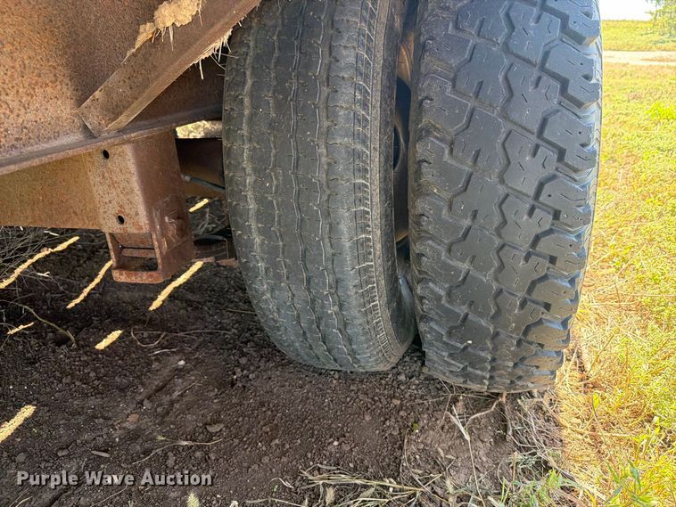 image for item EI7792 1992 W-W Trailers equipment trailer