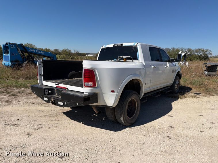 image for item EL0998 2018 RAM 3500 Laramie Crew Cab pickup truck