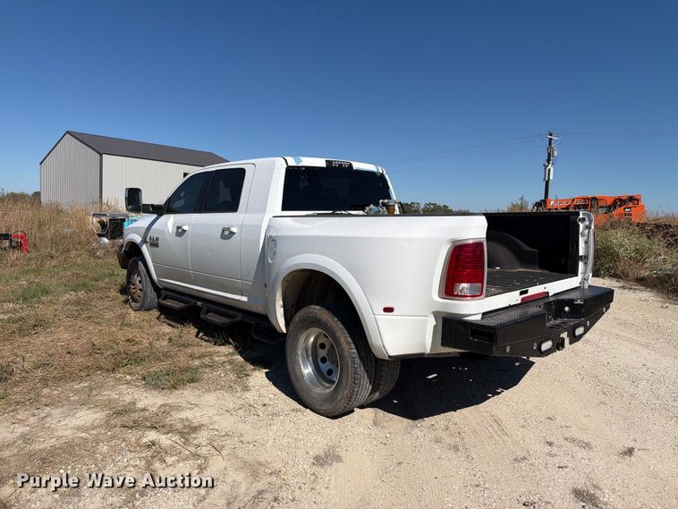 image for item EL0998 2018 RAM 3500 Laramie Crew Cab pickup truck