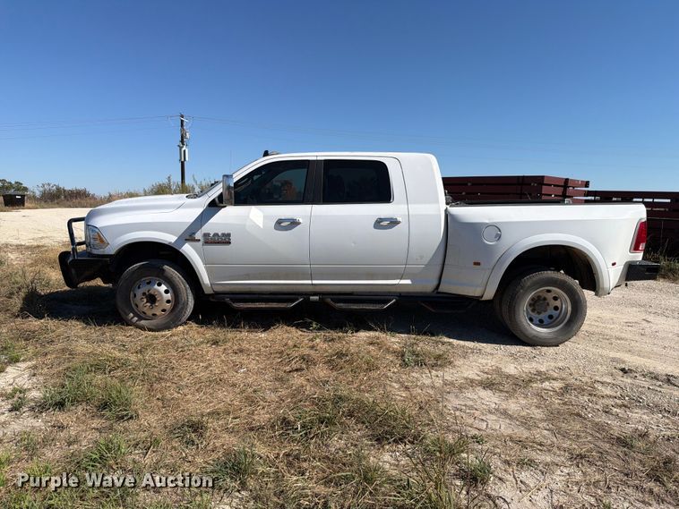 image for item EL0998 2018 RAM 3500 Laramie Crew Cab pickup truck