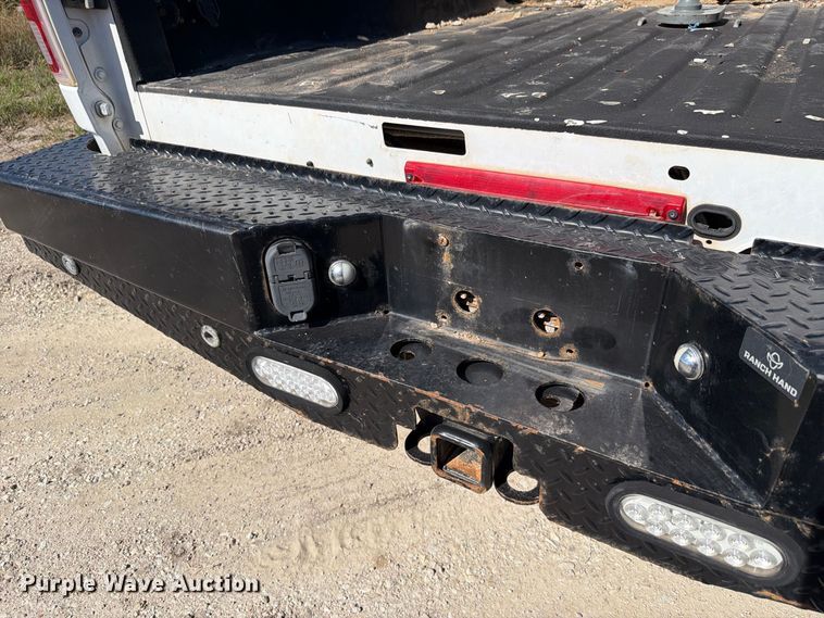 image for item EL0998 2018 RAM 3500 Laramie Crew Cab pickup truck