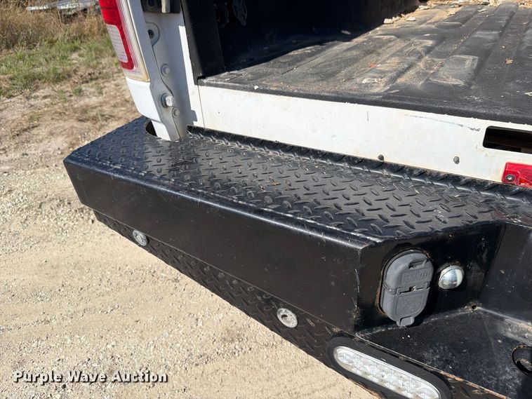 image for item EL0998 2018 RAM 3500 Laramie Crew Cab pickup truck
