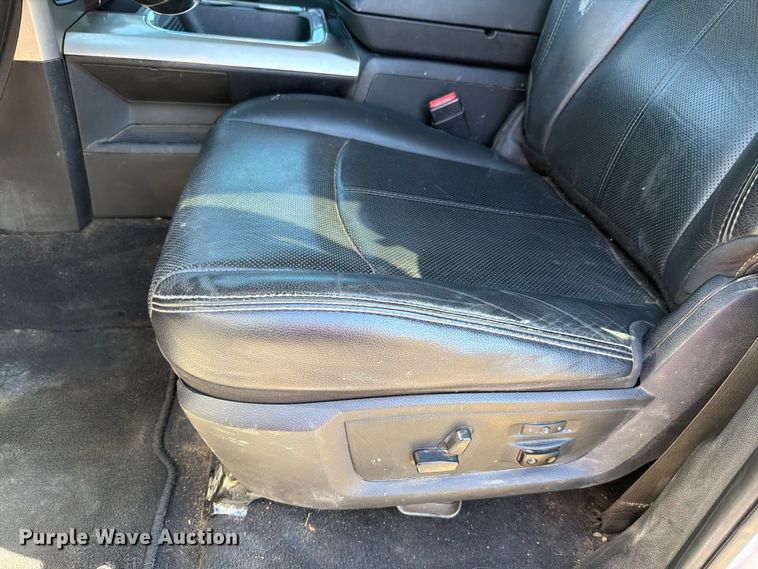image for item EL0998 2018 RAM 3500 Laramie Crew Cab pickup truck
