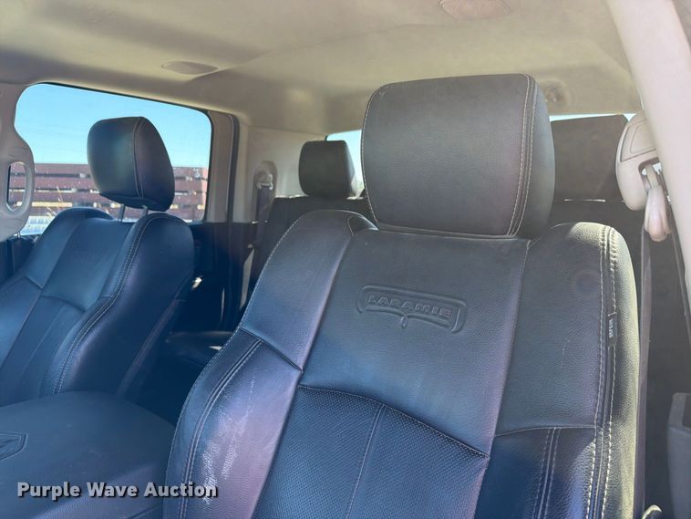 image for item EL0998 2018 RAM 3500 Laramie Crew Cab pickup truck