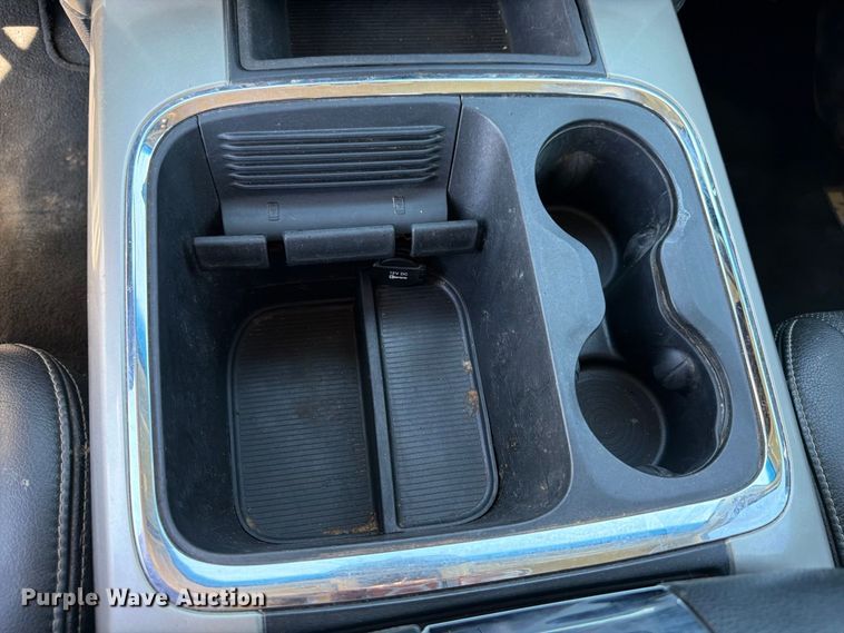 image for item EL0998 2018 RAM 3500 Laramie Crew Cab pickup truck