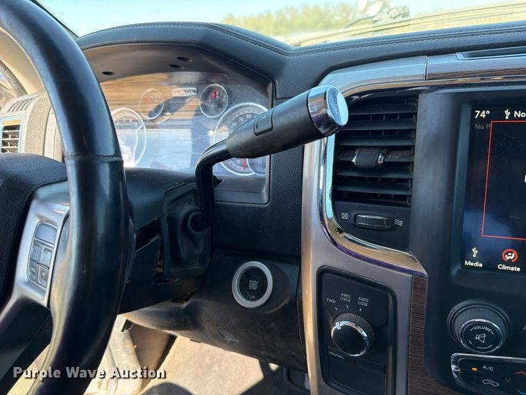 image for item EL0998 2018 RAM 3500 Laramie Crew Cab pickup truck