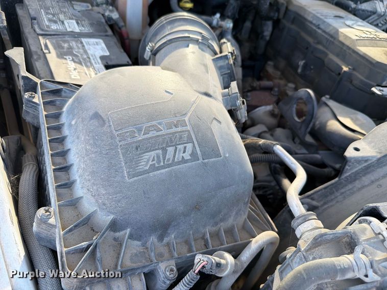 image for item EL0998 2018 RAM 3500 Laramie Crew Cab pickup truck