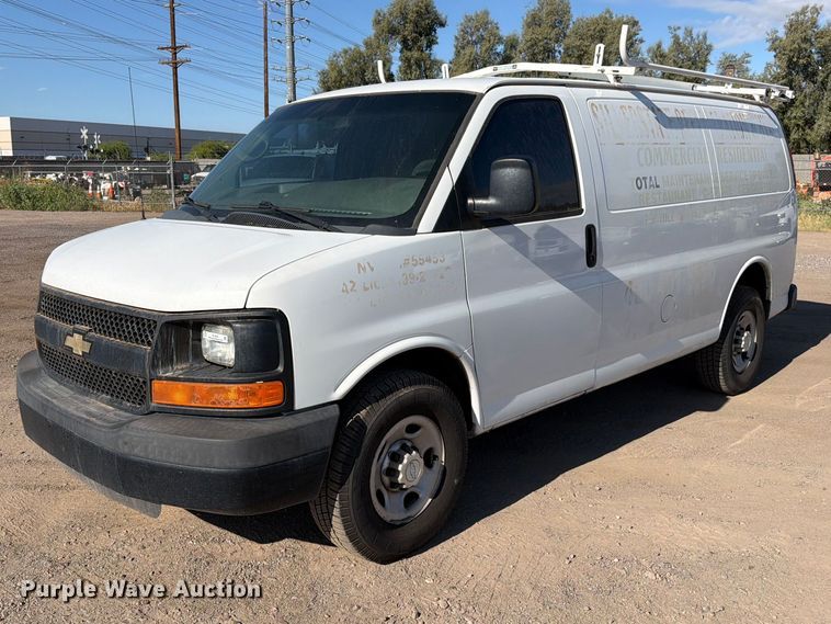 image for item EL2656 2015 Chevrolet Express 2500 van