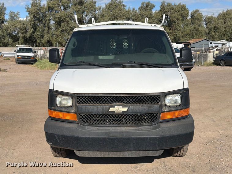 image for item EL2656 2015 Chevrolet Express 2500 van