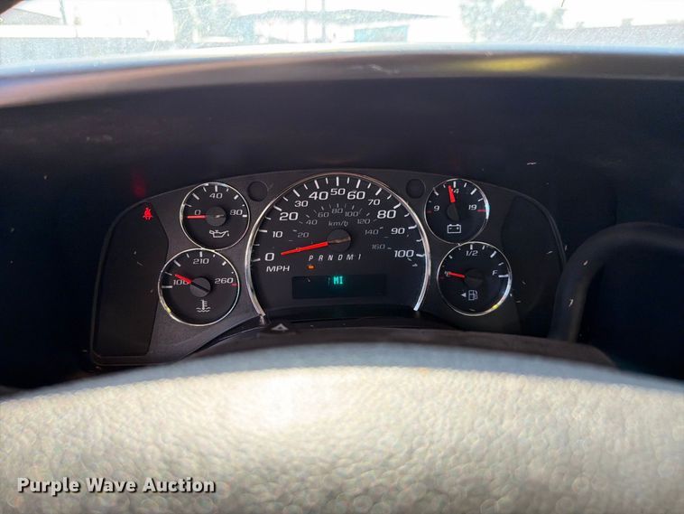 image for item EL2656 2015 Chevrolet Express 2500 van