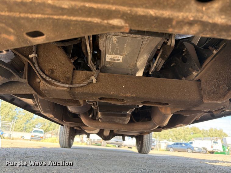 image for item EL2656 2015 Chevrolet Express 2500 van