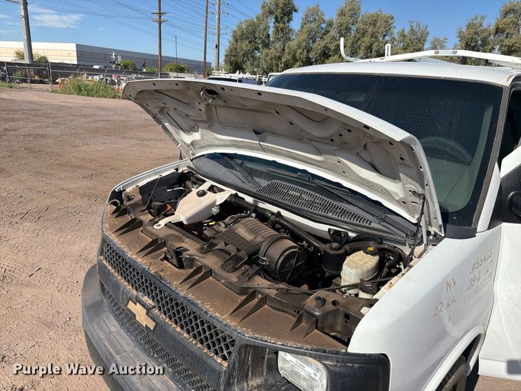 image for item EL2656 2015 Chevrolet Express 2500 van