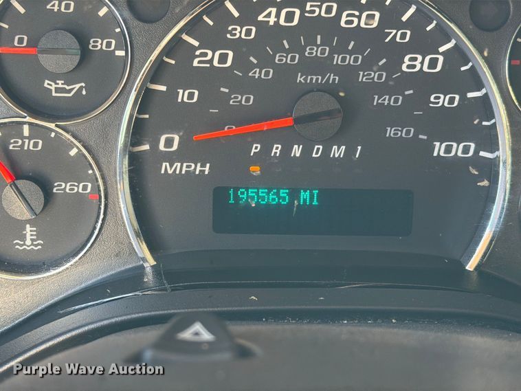 image for item EL2656 2015 Chevrolet Express 2500 van