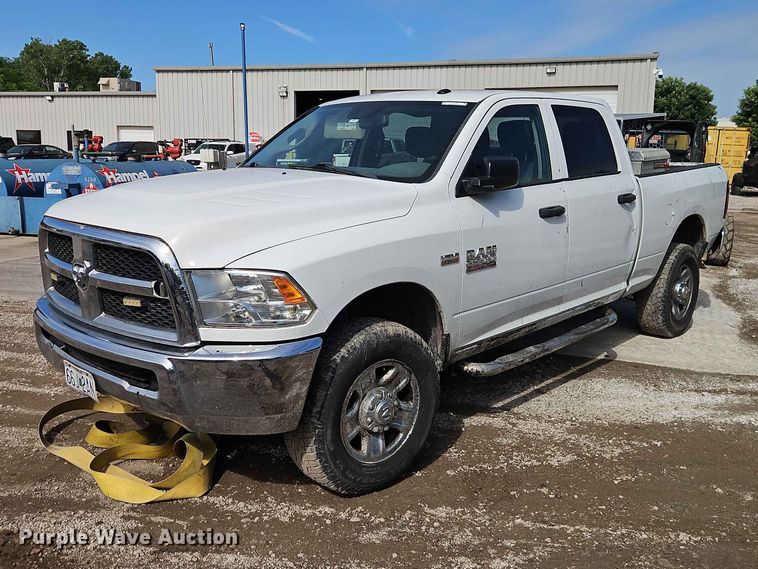 image for item EO7381 2014 RAM 2500 Crew Cab pickup truck