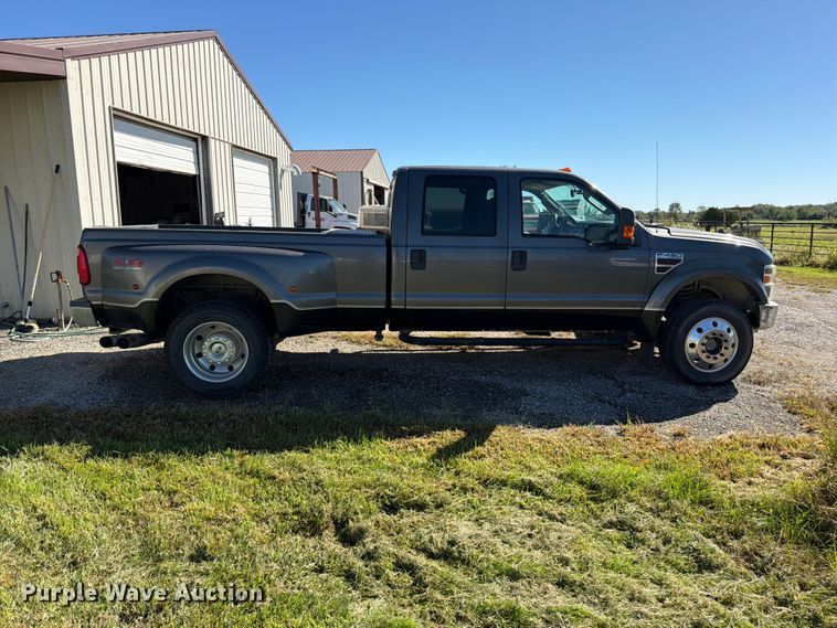 image for item EO8795 2008 Ford F450 Super Duty Crew Cab pickup truck