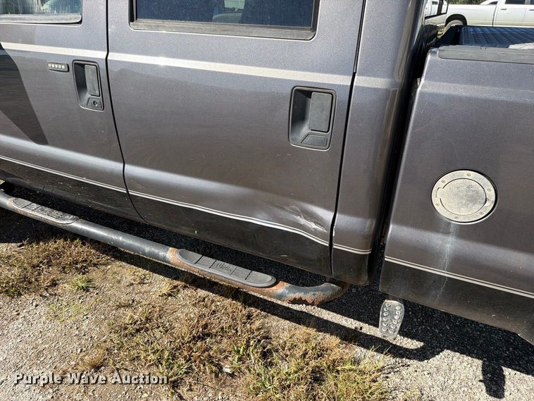 image for item EO8795 2008 Ford F450 Super Duty Crew Cab pickup truck