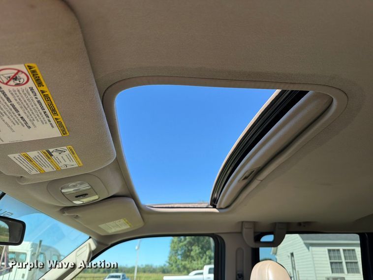 image for item EO8795 2008 Ford F450 Super Duty Crew Cab pickup truck
