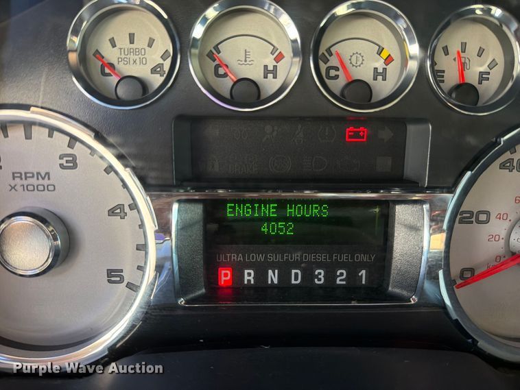 image for item EO8795 2008 Ford F450 Super Duty Crew Cab pickup truck