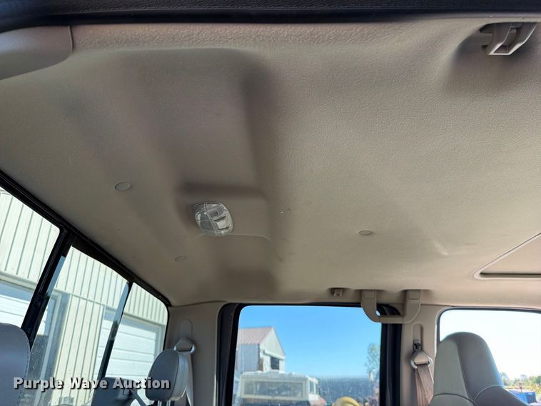 image for item EO8795 2008 Ford F450 Super Duty Crew Cab pickup truck