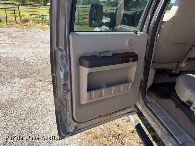 image for item EO8795 2008 Ford F450 Super Duty Crew Cab pickup truck