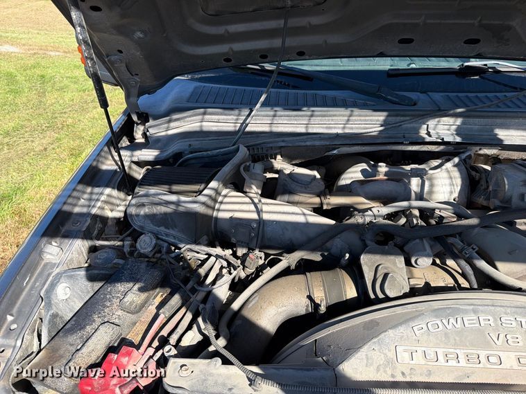 image for item EO8795 2008 Ford F450 Super Duty Crew Cab pickup truck